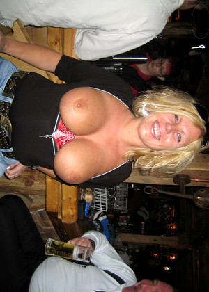 Bigmaturetits Bigmaturetits Model See Nipples Virtual Reality