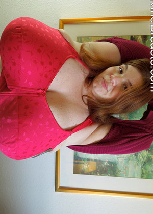 Divinebreasts Divinebreasts Model More Fat Ass Wood