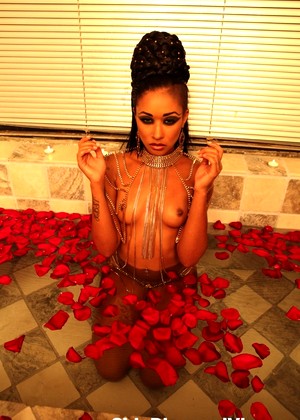 Skindiamondvip Skin Diamond Modern Slim Free Movie