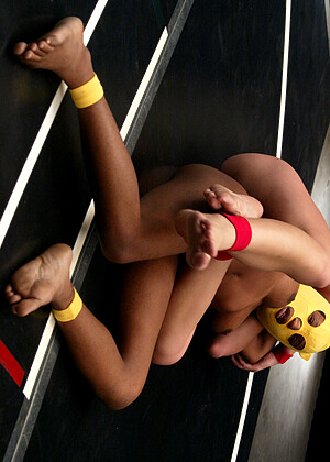 Ultimatesurrender Crimson Ninja Yellow Kitty Chicas Sports Mikayla