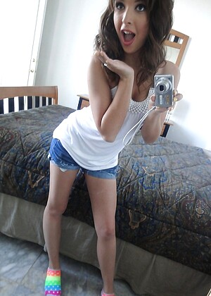 18 Years Old Jaslene Jade Hotuni Selfie Pornfilm Uhtml jpg 14