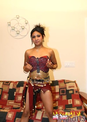 Allhotindians Model jpg 7