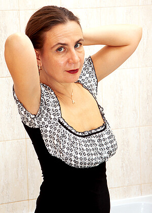 Anilos Beatrice A Porndilacom Shower Secret jpg 11