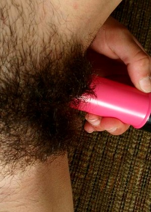 Atknaturalandhairy Model jpg 8