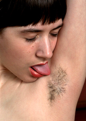 Atk Natural And Hairy Atknaturalandhairy Model Watch Hairy Sweety jpg 10