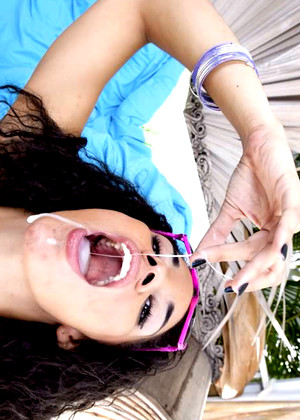 Big Mouthfuls Alicia Tease Notable Latina Hd Photos jpg 4