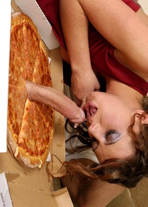 Bigsausagepizza Model jpg 11