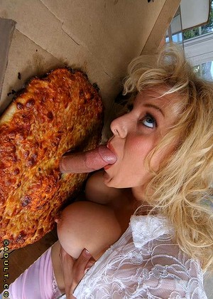 Big Sausage Pizza Kara Sex Blowjob Facila Cum Sexgirl jpg 2