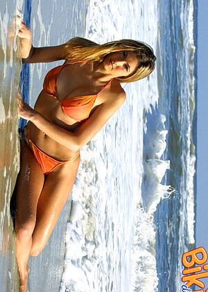 Bikini Dream Lindsay Schoneweis Beautifulpornfuck Blonde Bbw Videos jpg 7