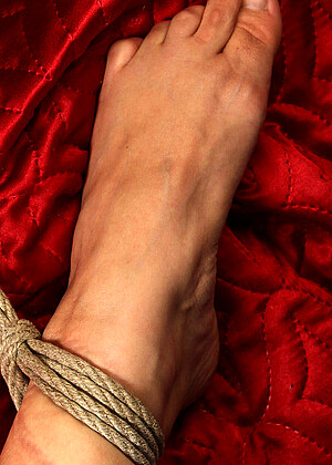 Bound Feet Boundfeet Model Christmas Close Up Doc jpg 4