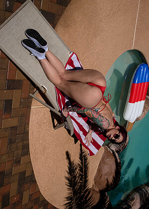 Brazzers Network Johnny Castle Monique Alexander Kagneysperm Pornstar Porn Pics jpg 11
