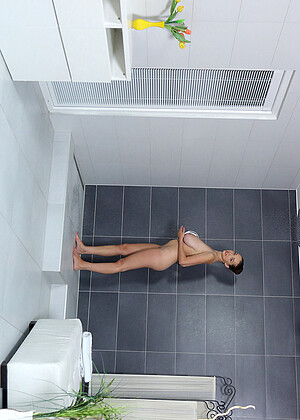 Busty Buffy Lucie Wilde Cherie Shower Perawan jpg 10