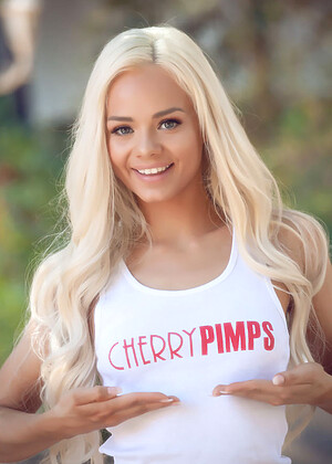 Cherry Pimps Elsa Jean Scenesclips Skinny Parker jpg 12