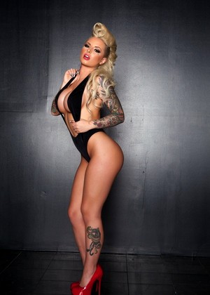 Christy Mack Christy Mack Pussykat Babe Thickblackass jpg 2