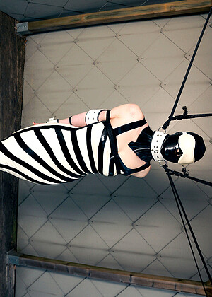 Club Rubber Restrained Clubrubberrestrained Model Jamey Latex Coco jpg 10