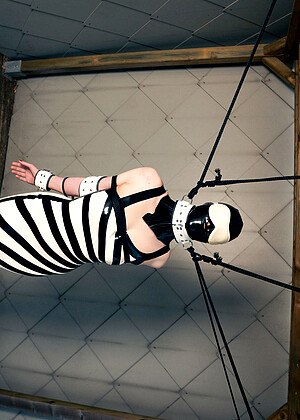 Club Rubber Restrained Clubrubberrestrained Model Jamey Latex Coco jpg 16
