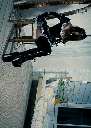 Club Rubber Restrained Clubrubberrestrained Model Sweet Maid Vipergirls To jpg 12