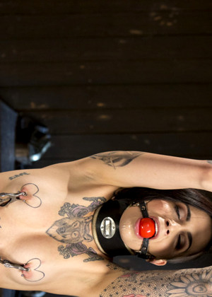 Device Bondage Leigh Raven The Pope Fap Tattoo Model Girlbugil jpg 7