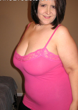 Divinebreasts Model jpg 6