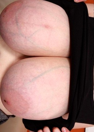 Divine Breasts Divinebreasts Model Platinum Chubby Hd Porn jpg 8