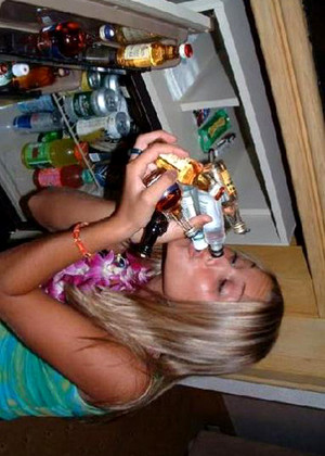 Drunk Attention Whores Drunkattentionwhores Model Full Young Girl Category jpg 15