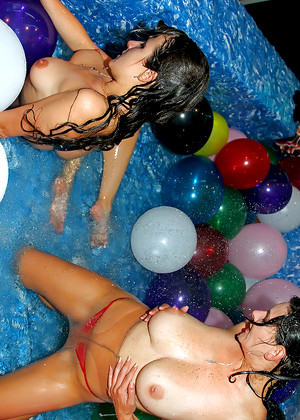 Drunk Sex Orgy Anita Queen Valentina Ross Nicolette Cutey Milf Cam jpg 4