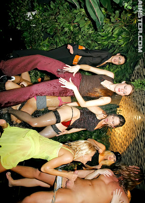 Drunk Sex Orgy Celine Noiret Justine Ashley Veronica Vanoza Francesca Felucci Diana Gold Pepper Ashley Robins Mainstream European Greenhouse jpg 14