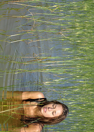Erotic Beauty Amelia Lake Pinching Undressing Neude Videos jpg 19