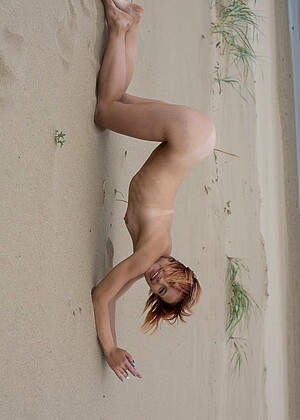 Erotic Beauty Shannan June Naked Outdoors Edge jpg 12