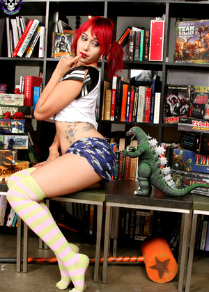 Erotic Fandom Scarlet Starr Gorgeous Tits Mobi Mobile jpg 14