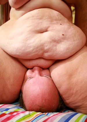 Facesitting Fatties Facesittingfatties Model Traditional Ass Smothering Free Video jpg 13