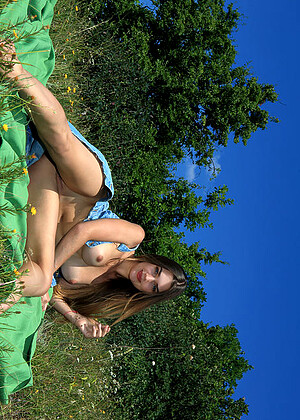 Femjoy Georgia Unbelievable Nude Outdoors Mofos jpg 8