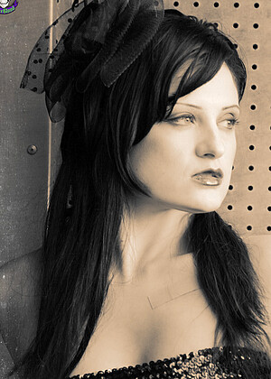 Gothic Sluts Annika Amour Upper Close Up Xxx Mobile jpg 5
