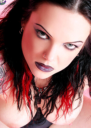 Gothic Sluts Zoe Vipsex High Heels Highsex Videos jpg 9