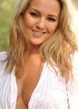 Jodie Gasson jpg 1