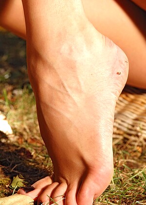 Hot Legs And Feet Jelena Jensen Pitch Spreading Colegialas jpg 15