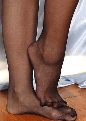 Hot Legs And Feet Peaches Wivien Nylon Lesbian Nuts jpg 11