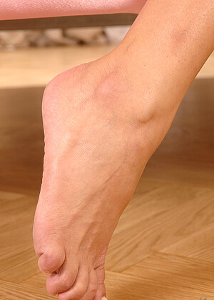 Hot Legs And Feet Veronica Vanoza Xxxfoto Close Up Nude Bhabhi jpg 2