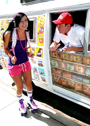 Icecreambangbang Model jpg 9