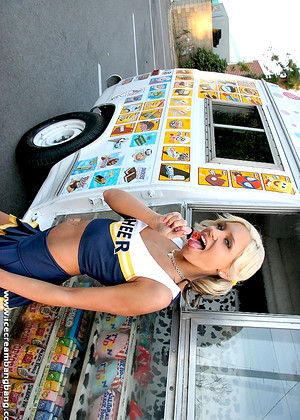 Icecreambangbang Model jpg 8