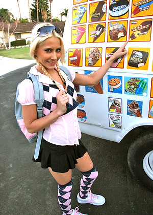 Icecreambangbang Model jpg 12