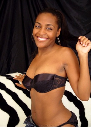 Iloveblackgirls Model jpg 13