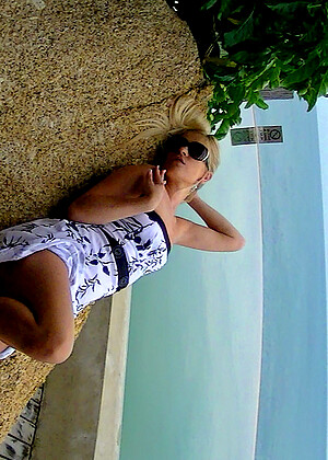 Leony Aprill Leonyaprill Model 20year Clothed Sexgram jpg 7