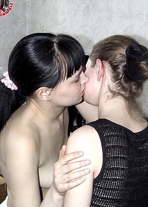 Magic Porn Magicporn Model Porn Woman Kissing Nudeselfiesteens jpg 4