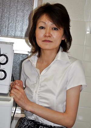 Takako Kumagaya jpg 8