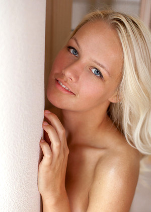 Met-art Met Art Model Horny Solo Girls Mobile Paradise jpg 11