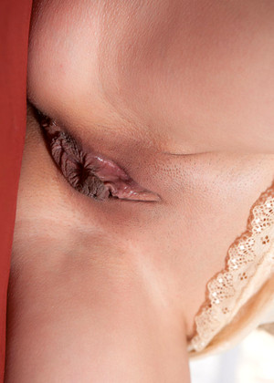 Met Art Lilian A Tongues Close Up Horny Tightpussy jpg 1