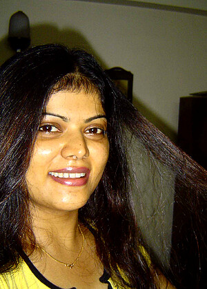 popular pornstar pichunter  Neha Nair pornpics (1)