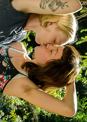Naughty Natural Ivy Blair Willow Amor Licking Lesbian Daringsex jpg 22