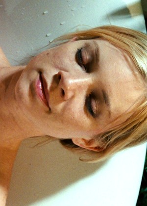  pornstar pichunter a Amy Smart pornpics (1)